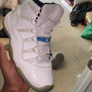 Jordan 11’s, size 7